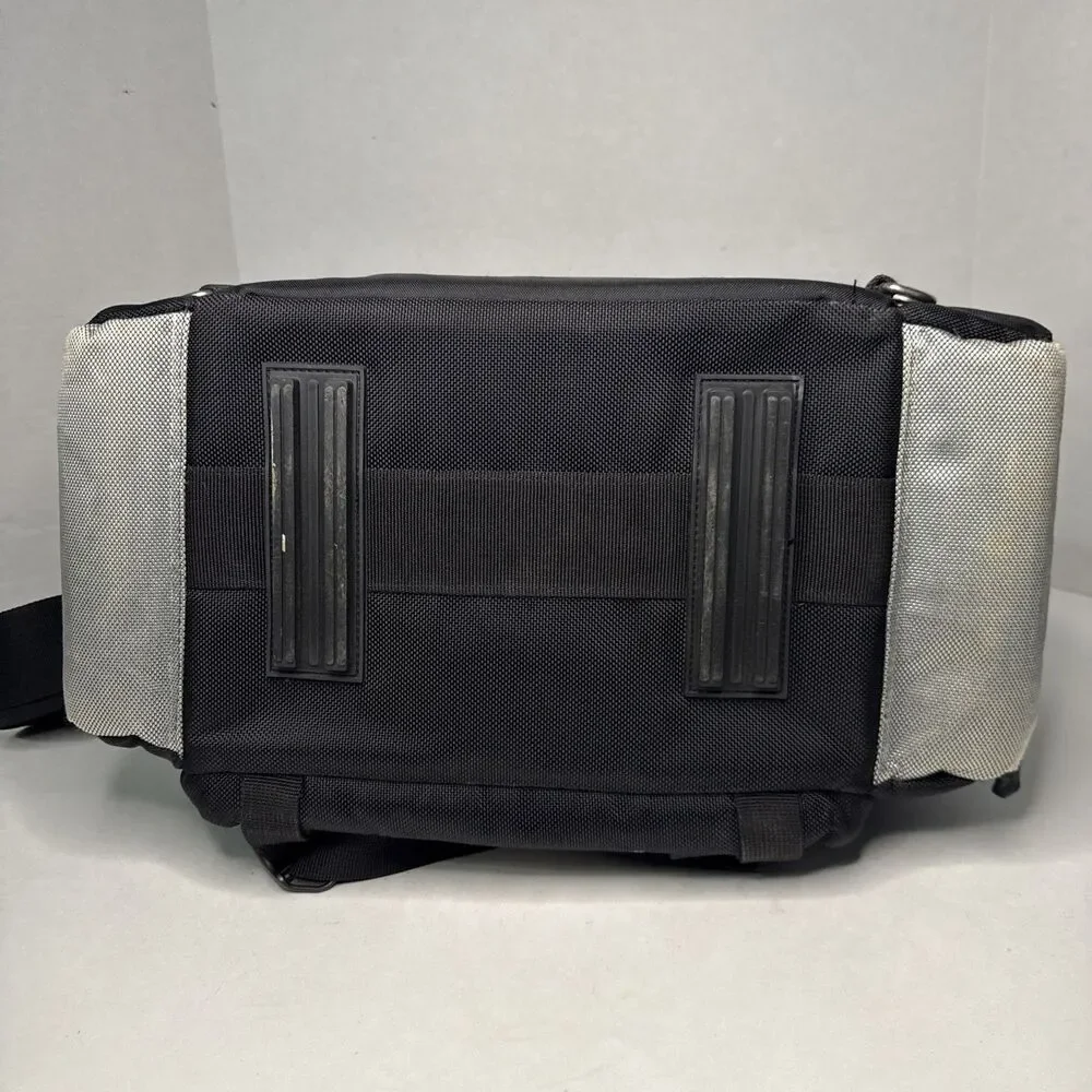 Canon 200DG Digital Gadget Camera Bag - Black